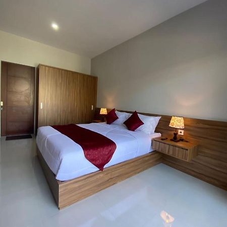 Pondok Puspa Sumekar Seminyak Buitenkant foto