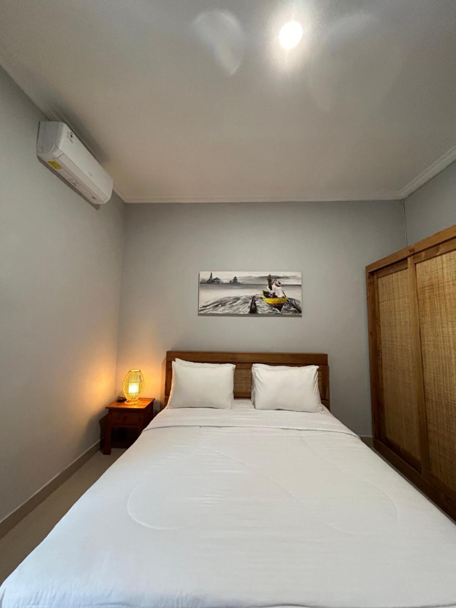 Pondok Puspa Sumekar Seminyak Buitenkant foto